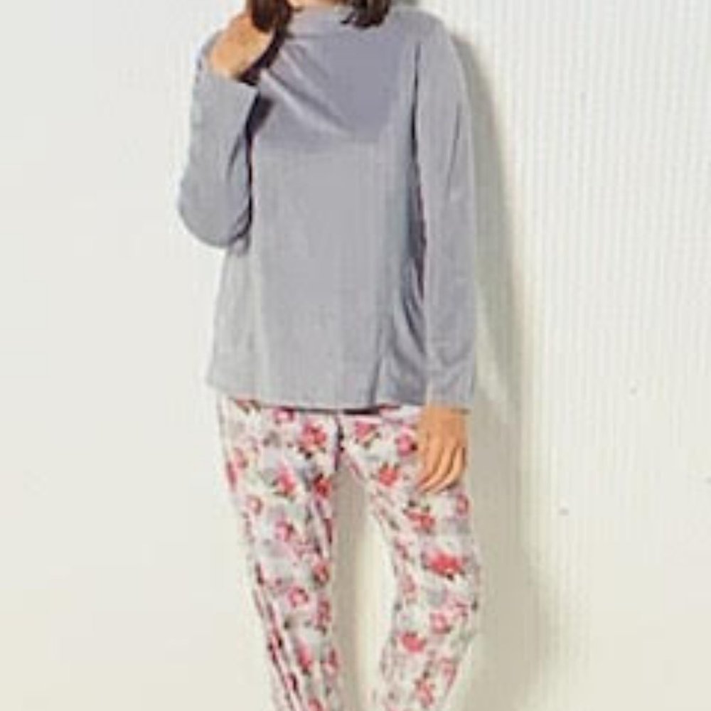 Stan Herman stretch velour lounge set